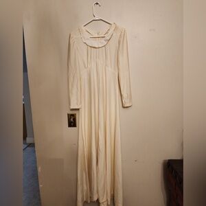 Vintage 70s Elegant Off White Maxi Dress size 6